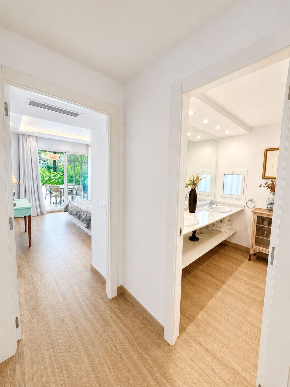 Ground Floor Apartment in The Golden Mile — photo 9 of 10