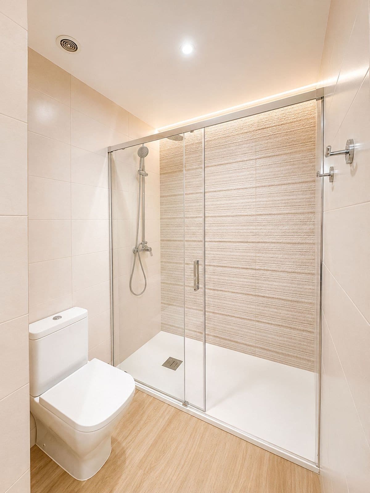 Ground Floor Apartment in The Golden Mile — photo 10 of 10