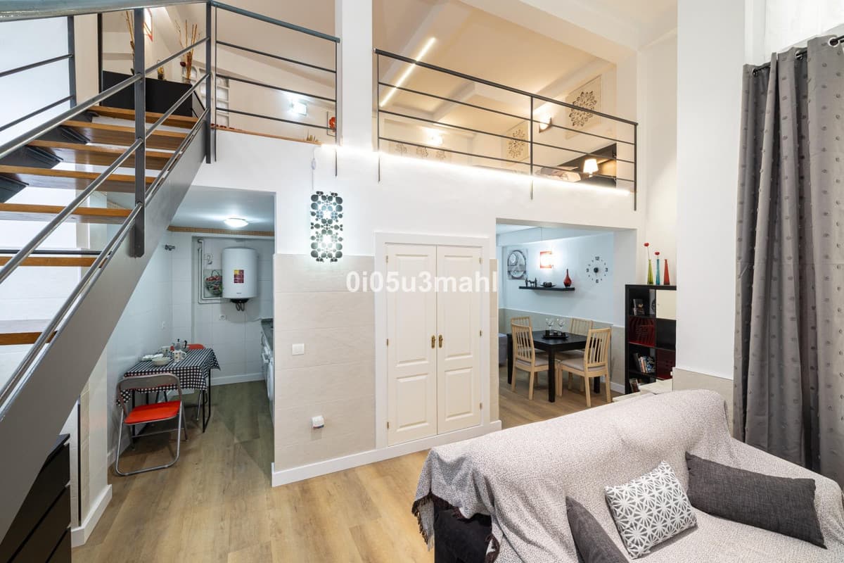 Ground Floor Apartment in Centro Histórico — photo 2 of 10