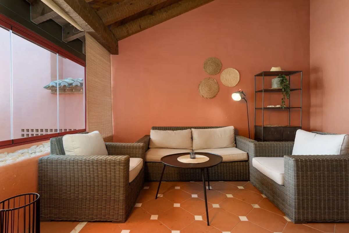 Middle Floor Apartment in Elviria — photo 4 of 10