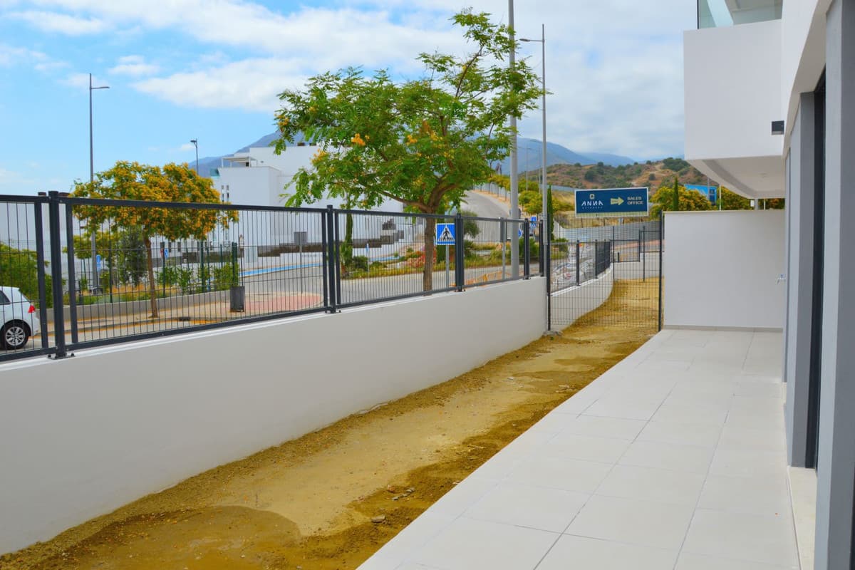 Ground Floor Apartment in Estepona — photo 9 of 10