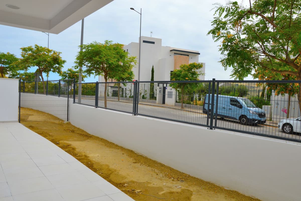 Ground Floor Apartment in Estepona — photo 10 of 10