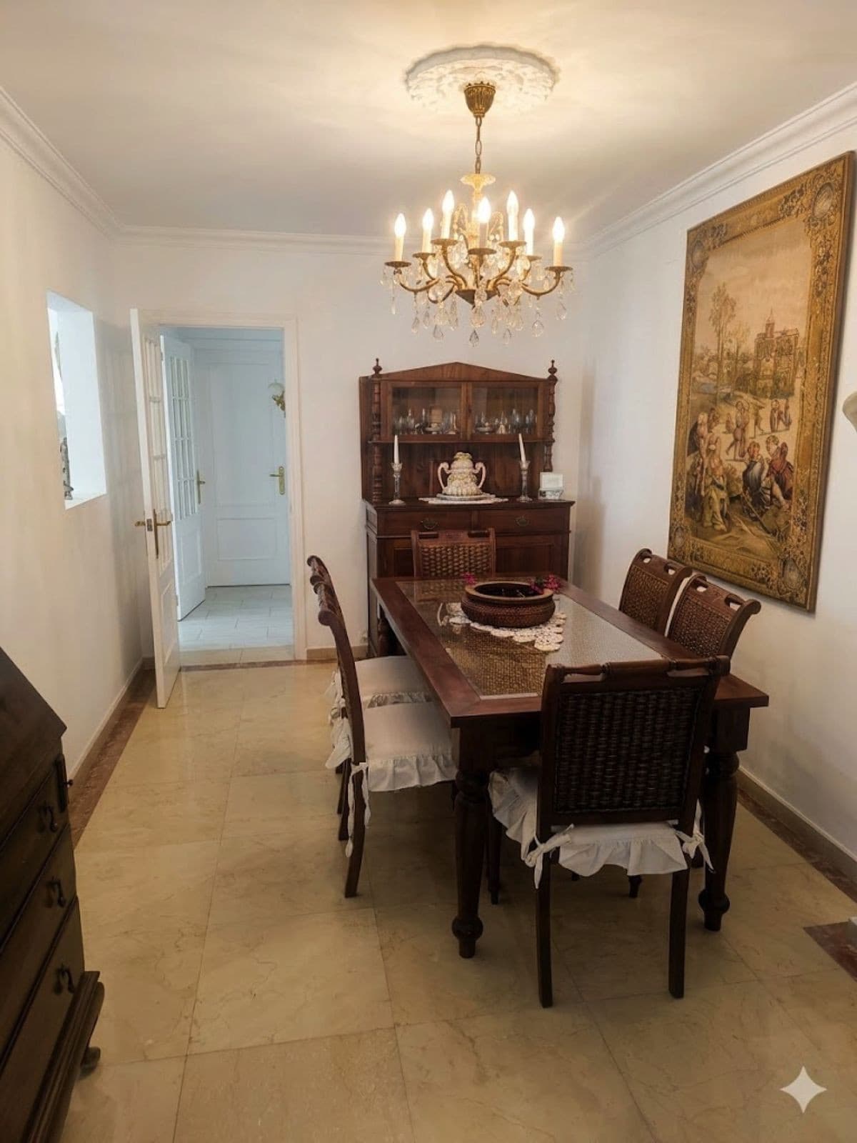 Townhouse in Nueva Andalucía — photo 6 of 10