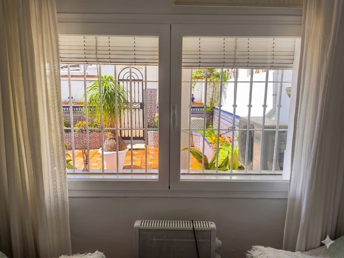 Townhouse in Nueva Andalucía — photo 10 of 10