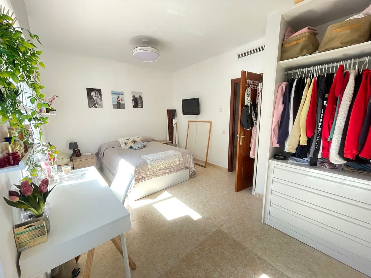Townhouse in Estepona — photo 8 of 10