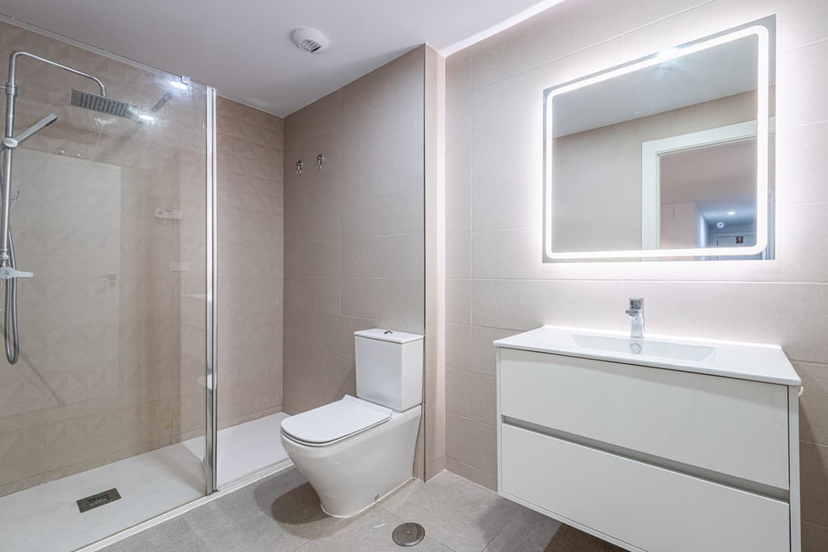 Middle Floor Apartment in Torremolinos — photo 6 of 10