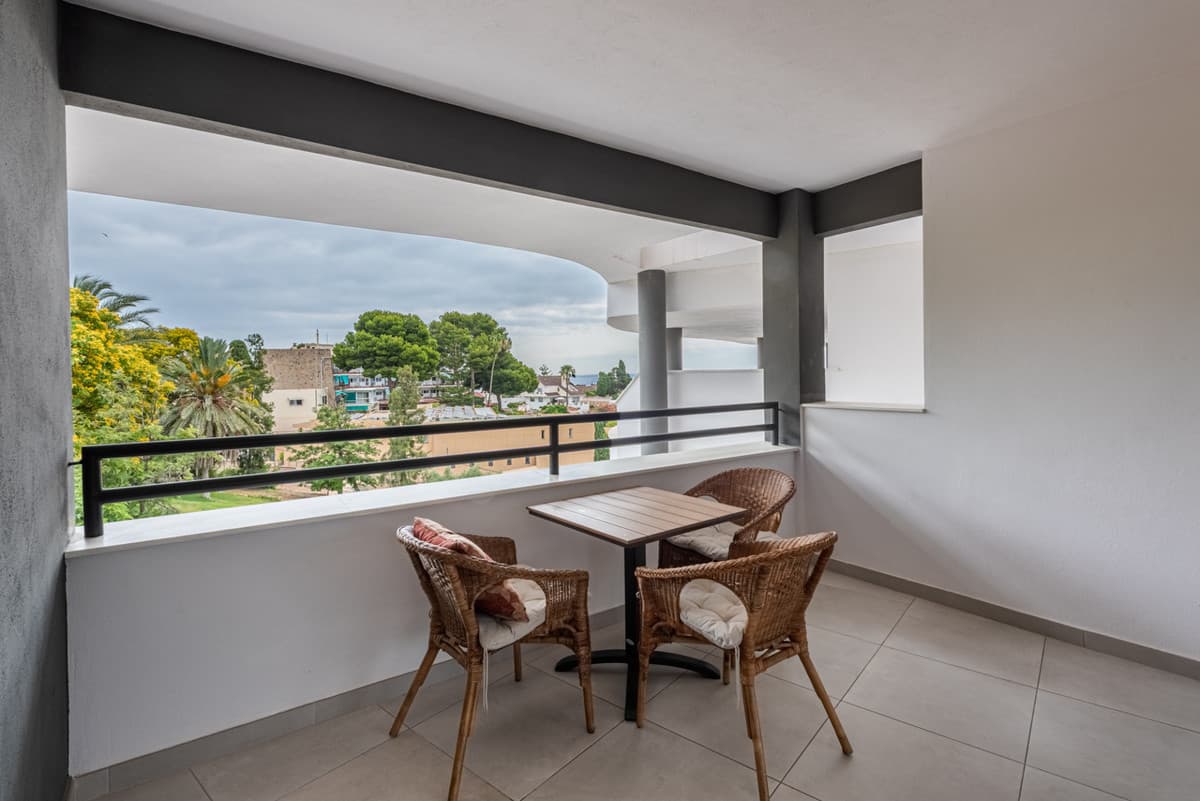 Middle Floor Apartment in Torremolinos — photo 7 of 10