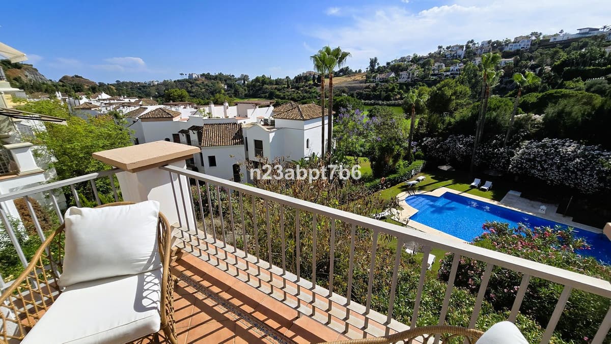 Middle Floor Apartment in Los Arqueros — photo 8 of 10