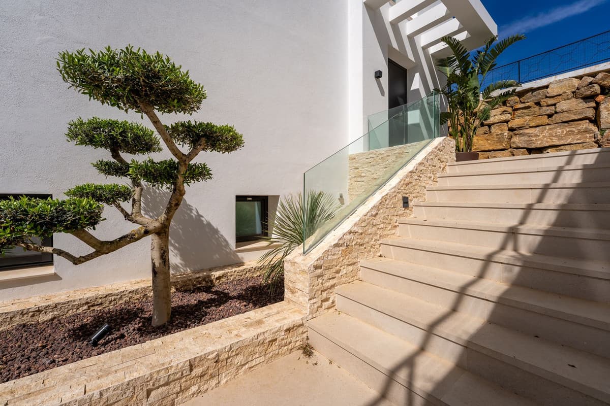 Detached Villa in Higueron — photo 8 of 10