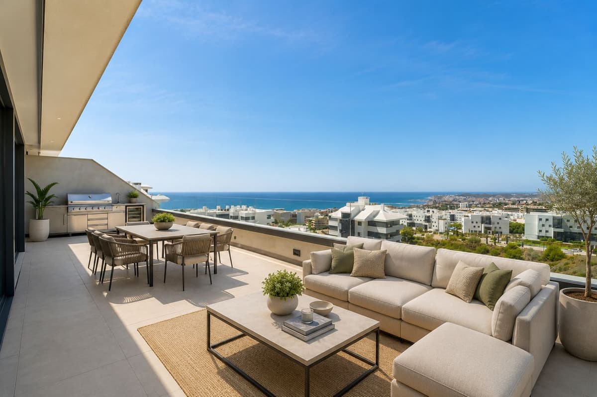 Penthouse in Higueron — photo 1 of 10