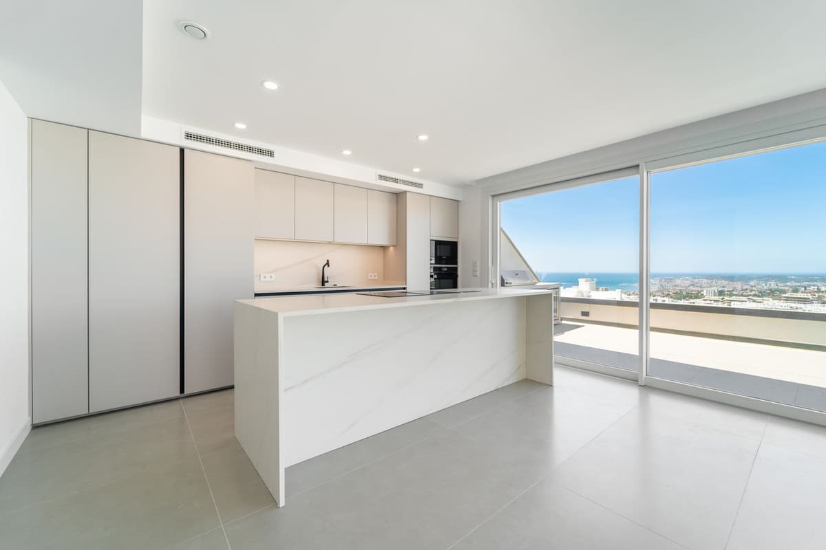 Penthouse in Higueron — photo 4 of 10