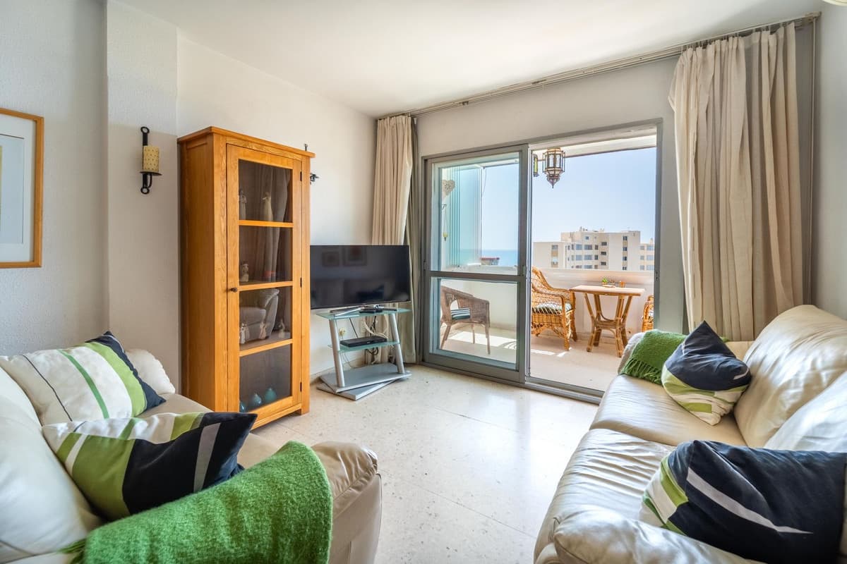 Top Floor Apartment in Torremolinos Centro — photo 4 of 10