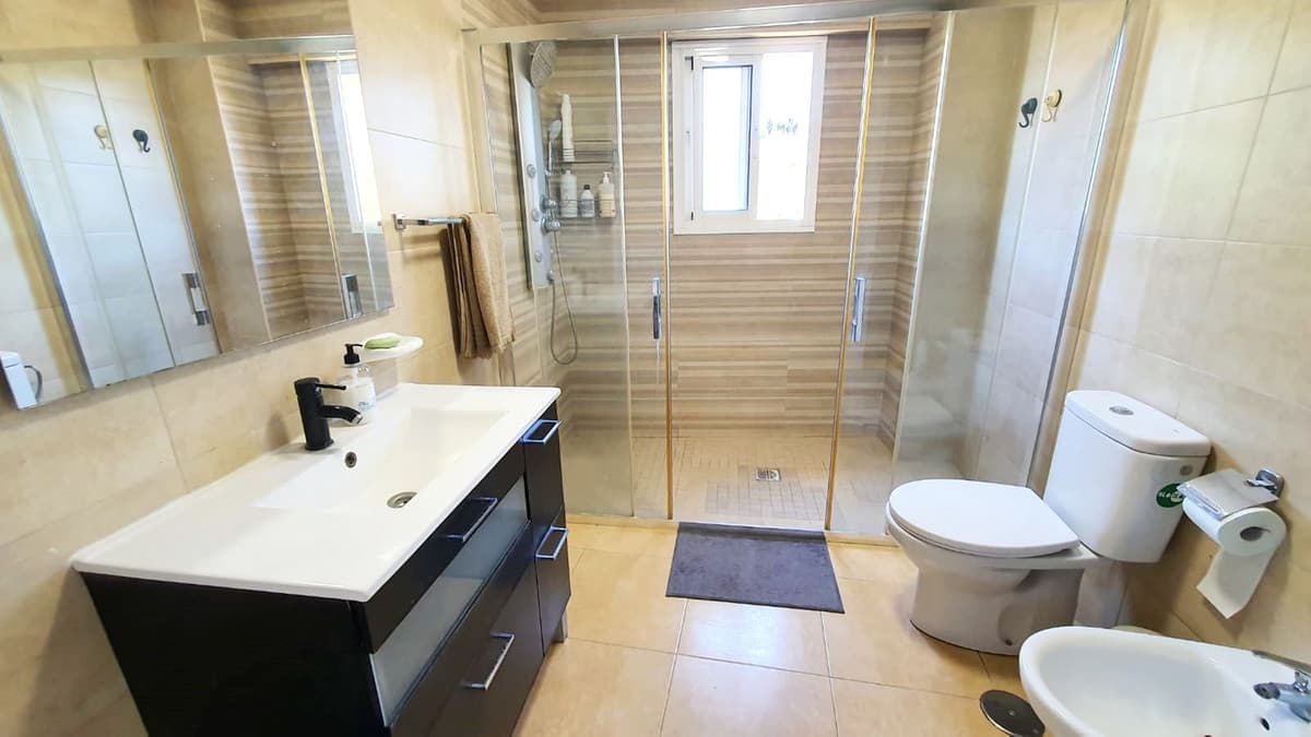 Middle Floor Apartment in Carvajal — photo 3 of 10