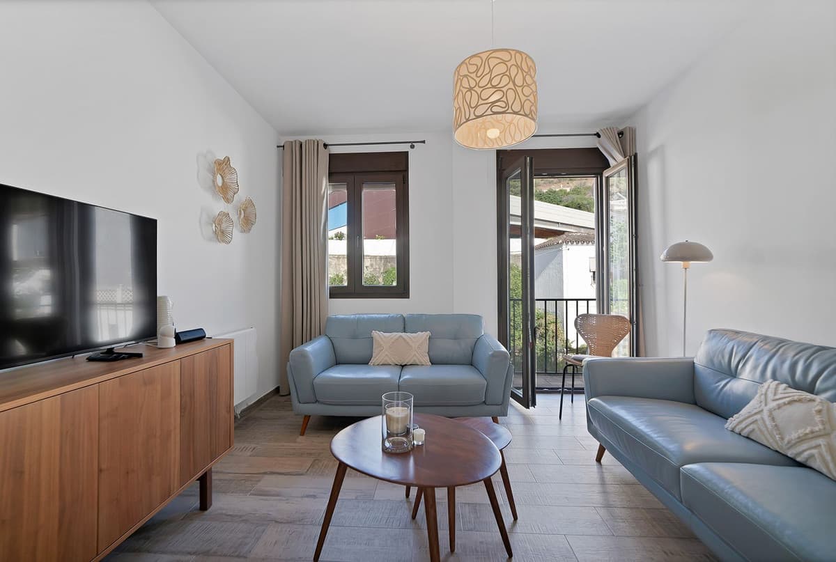 Top Floor Apartment in Benahavís — photo 5 of 10