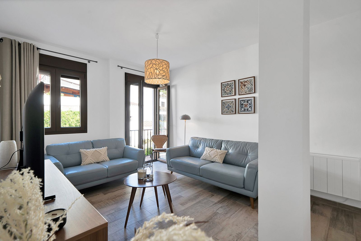 Top Floor Apartment in Benahavís — photo 7 of 10