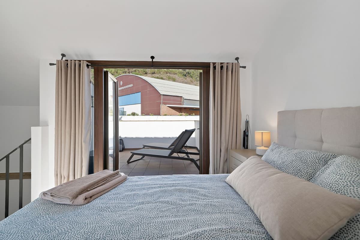 Top Floor Apartment in Benahavís — photo 9 of 10