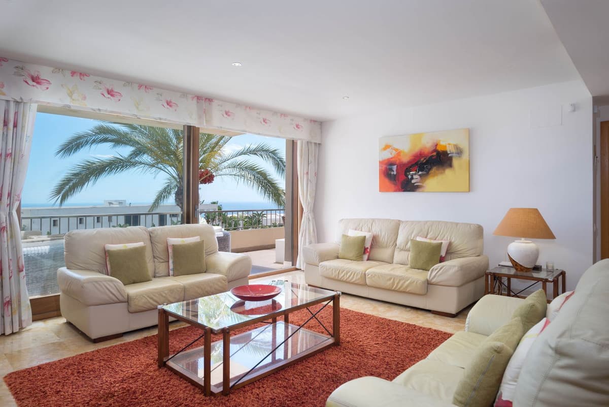 Middle Floor Apartment in Altos de los Monteros — photo 5 of 10