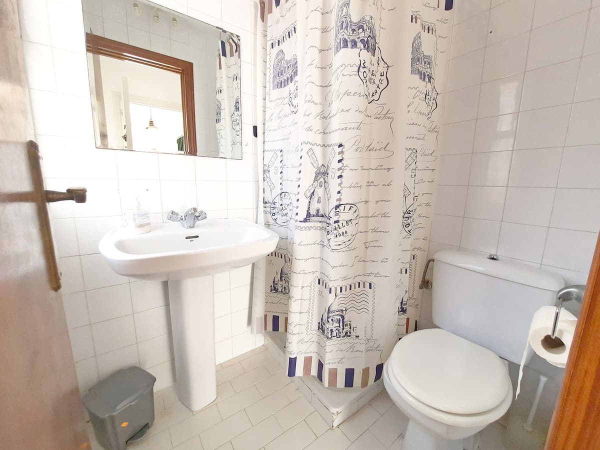 Townhouse in Las Lagunas — photo 4 of 10