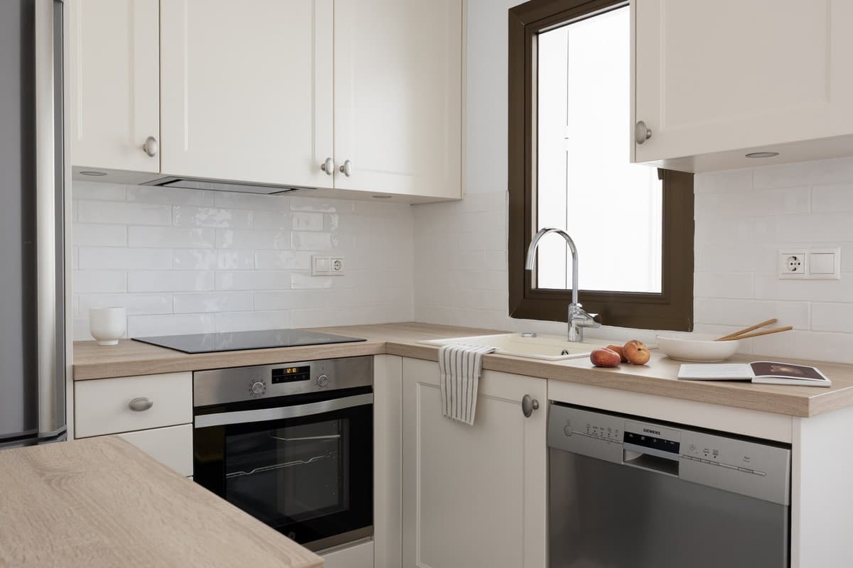 Middle Floor Apartment in Calahonda — photo 10 of 10