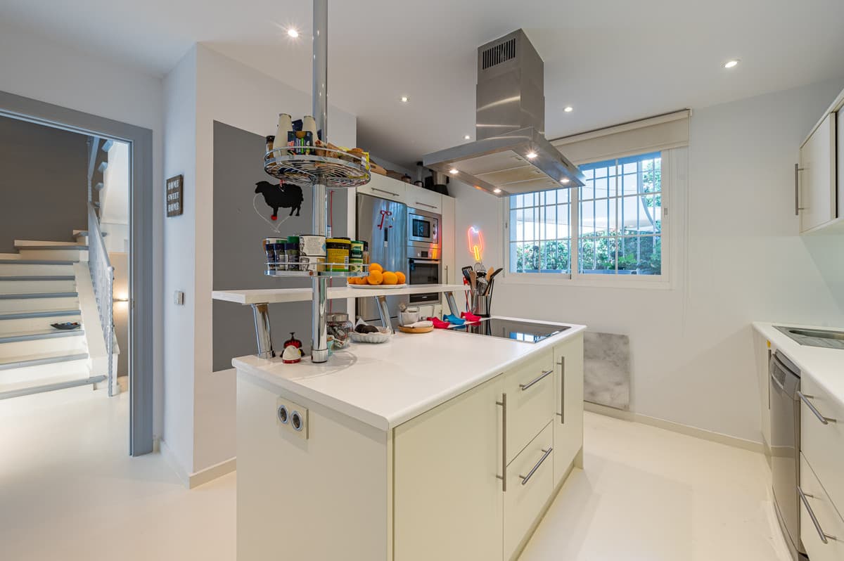 Townhouse in The Golden Mile — photo 10 of 10
