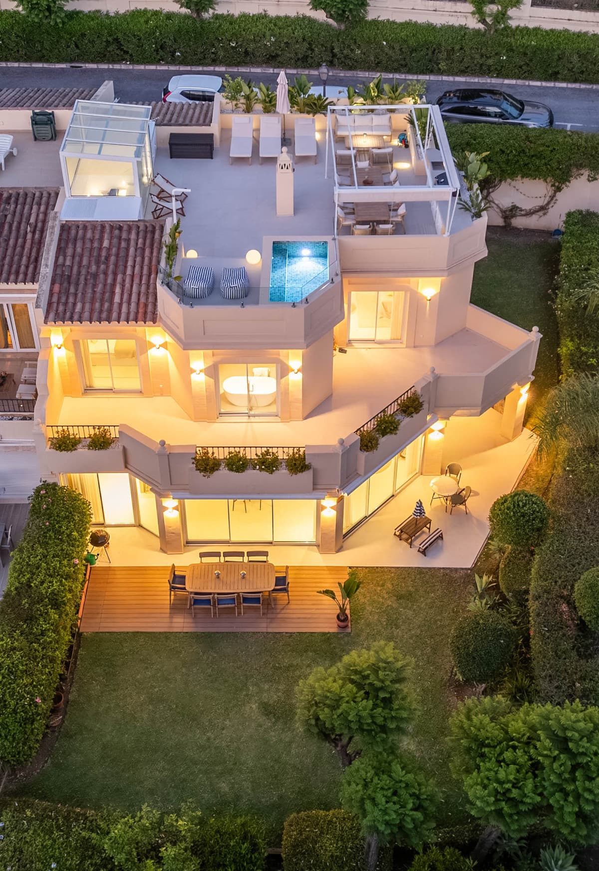 Semi-Detached House in Benahavís — photo 1 of 10
