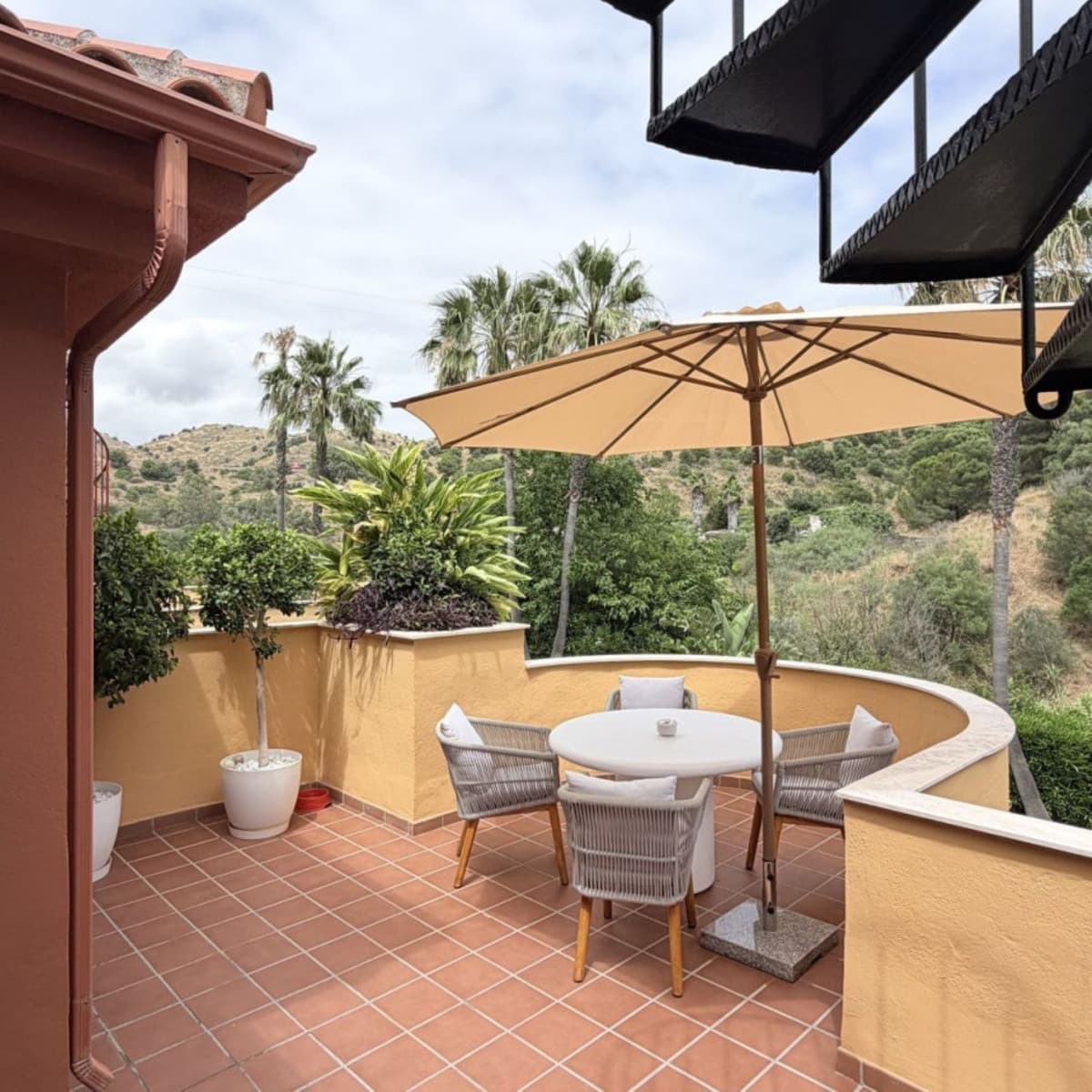 Penthouse Duplex in Reserva de Marbella — photo 5 of 10