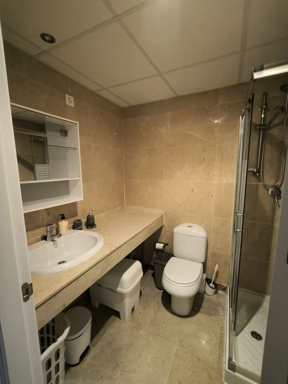 Middle Floor Apartment in La Duquesa — photo 9 of 10