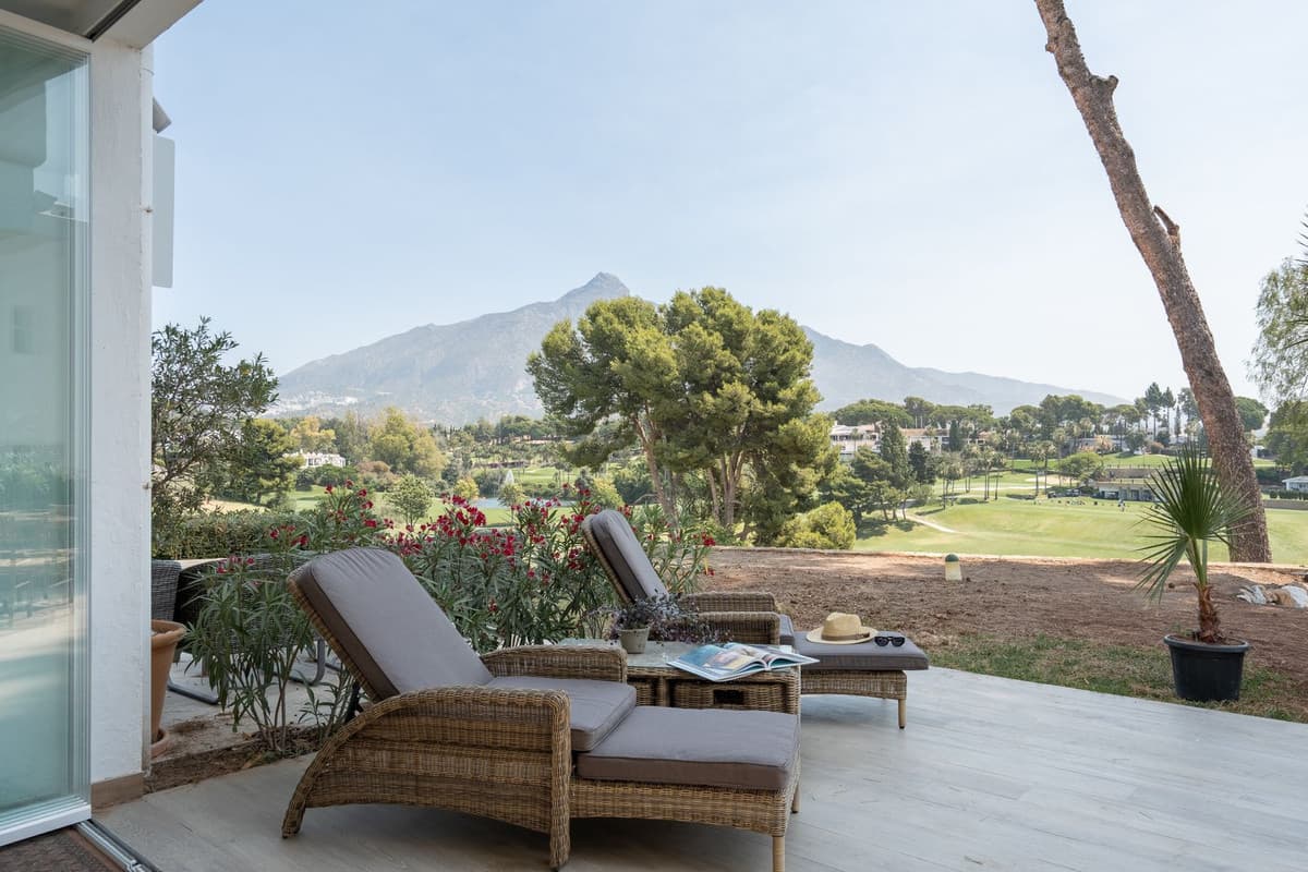 Ground Floor Apartment in Nueva Andalucía — photo 2 of 10