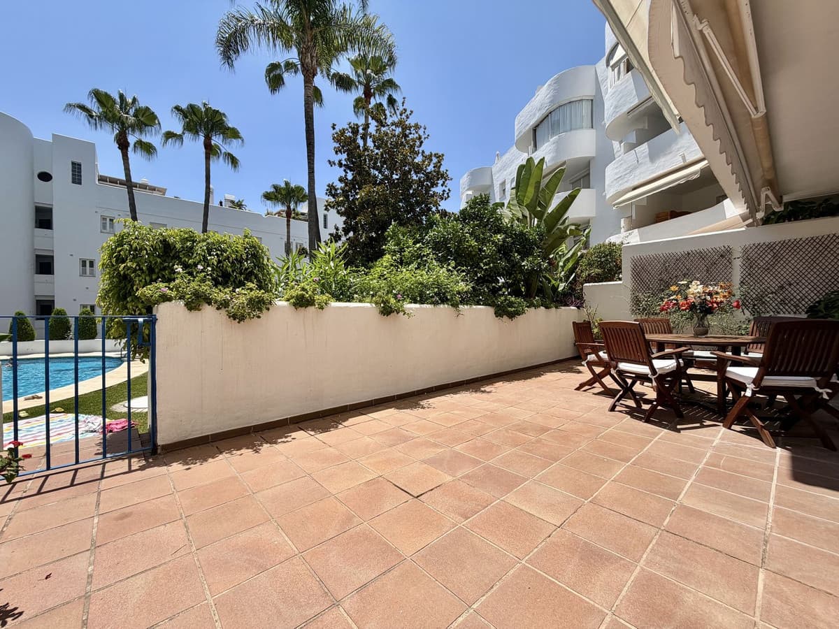Ground Floor Apartment in The Golden Mile — photo 2 of 10
