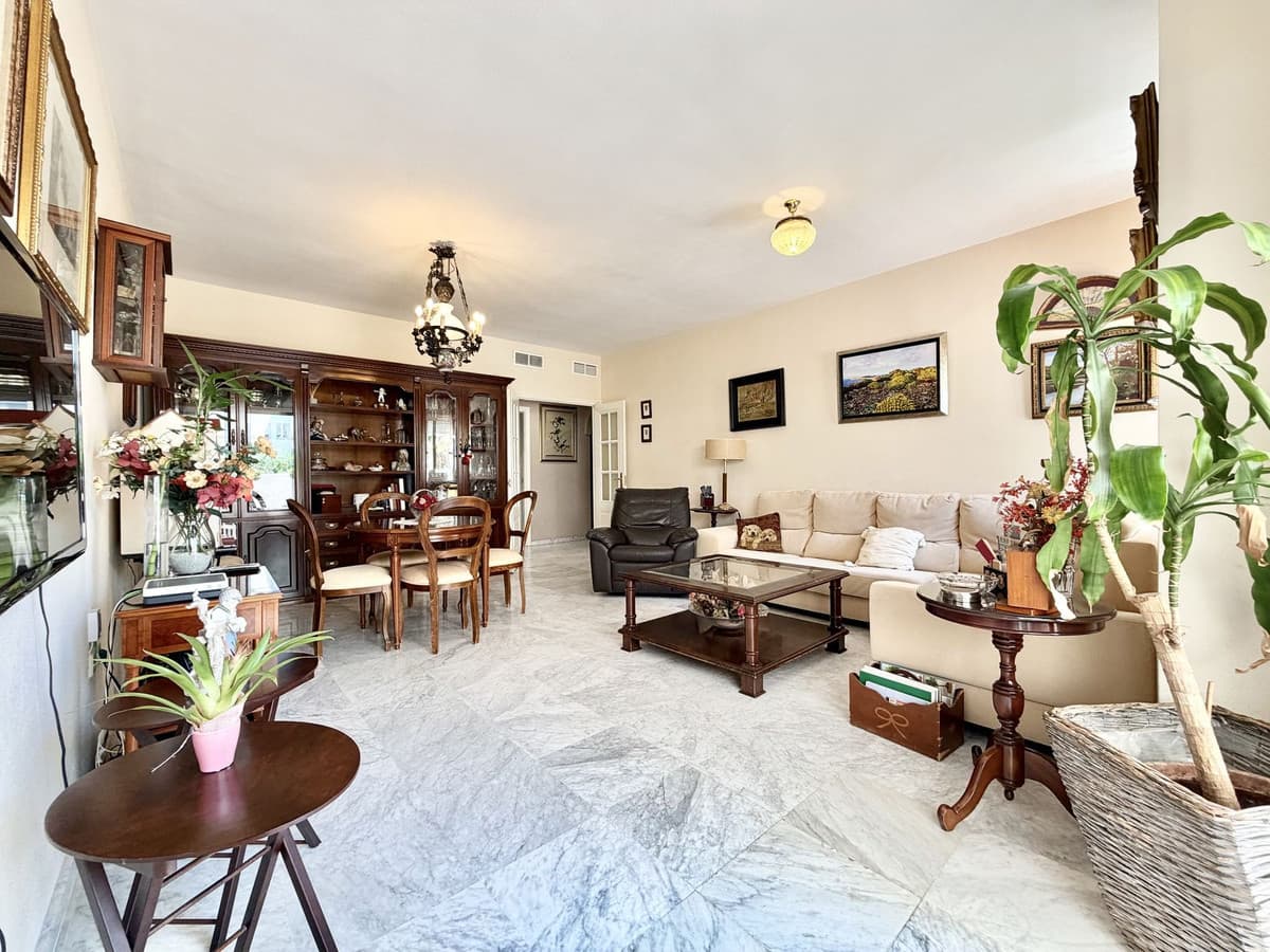 Ground Floor Apartment in The Golden Mile — photo 3 of 10