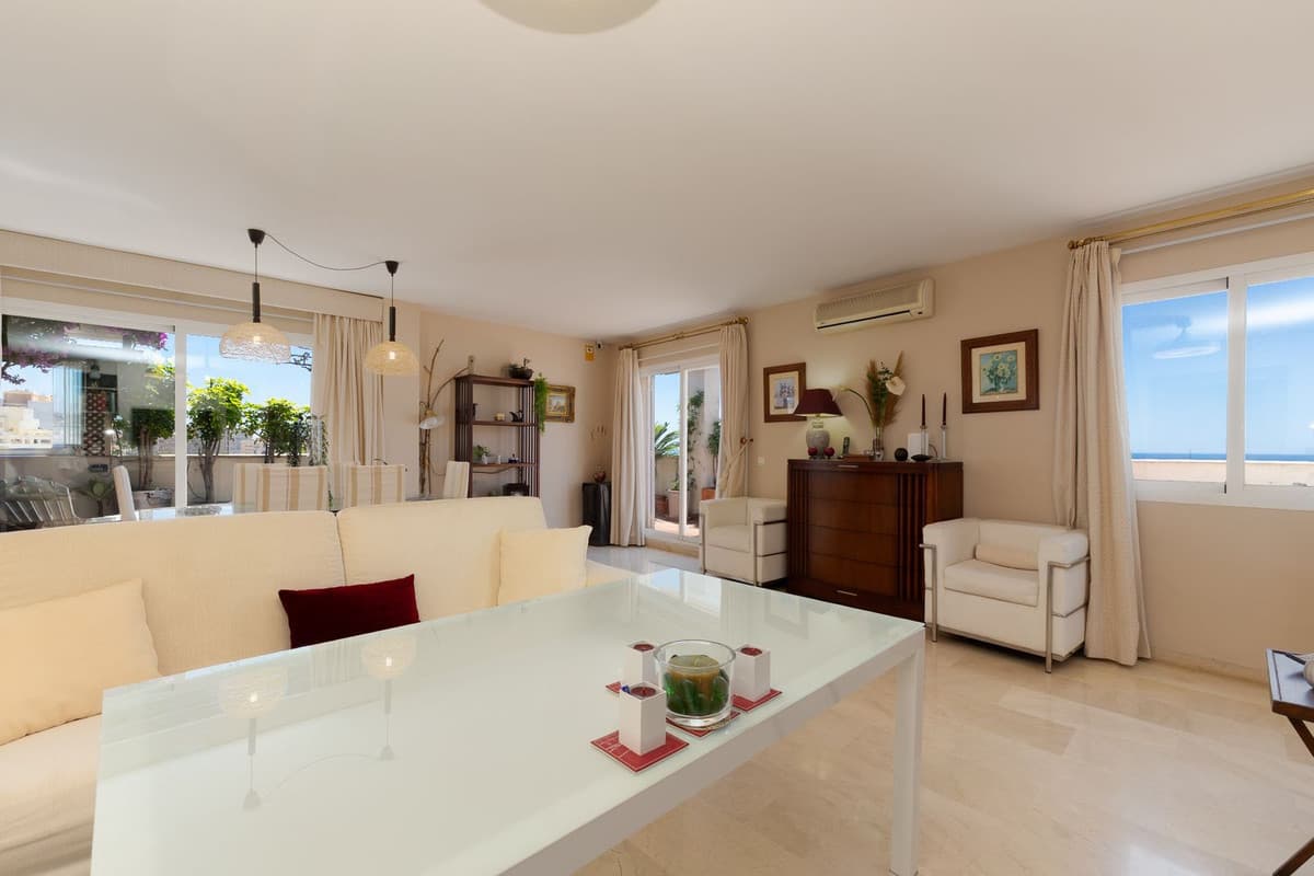 Penthouse in Estepona — photo 3 of 10