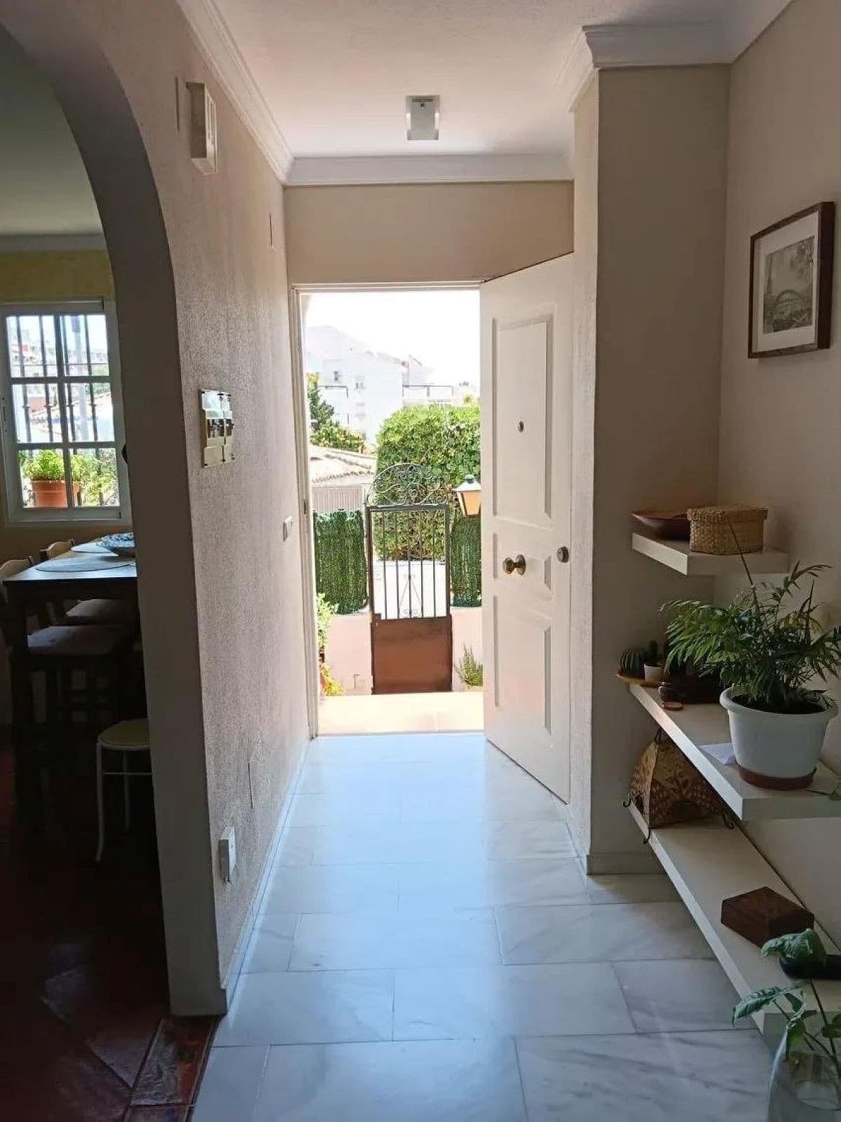 Townhouse in El Pinillo — photo 7 of 10