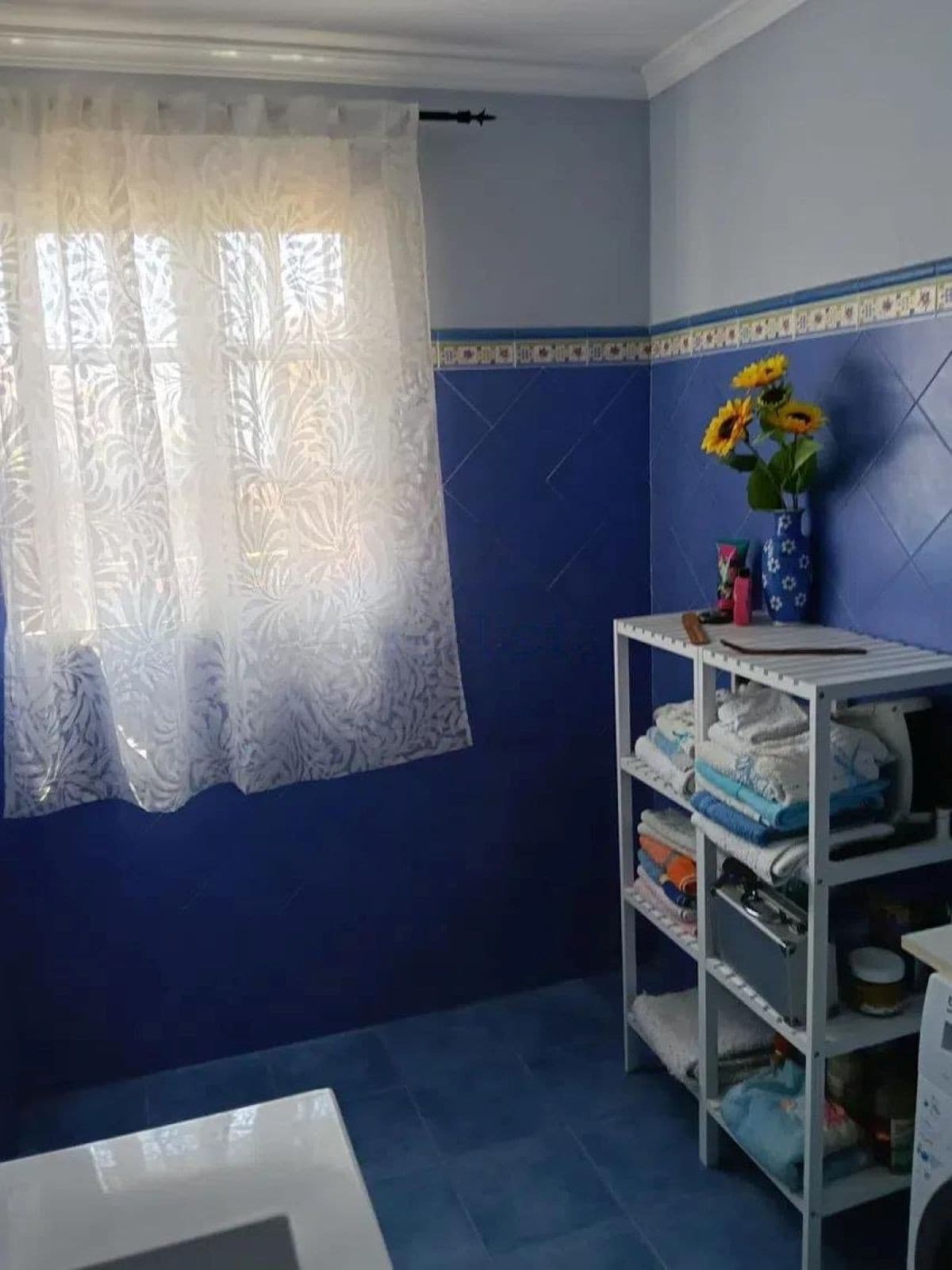 Townhouse in El Pinillo — photo 9 of 10