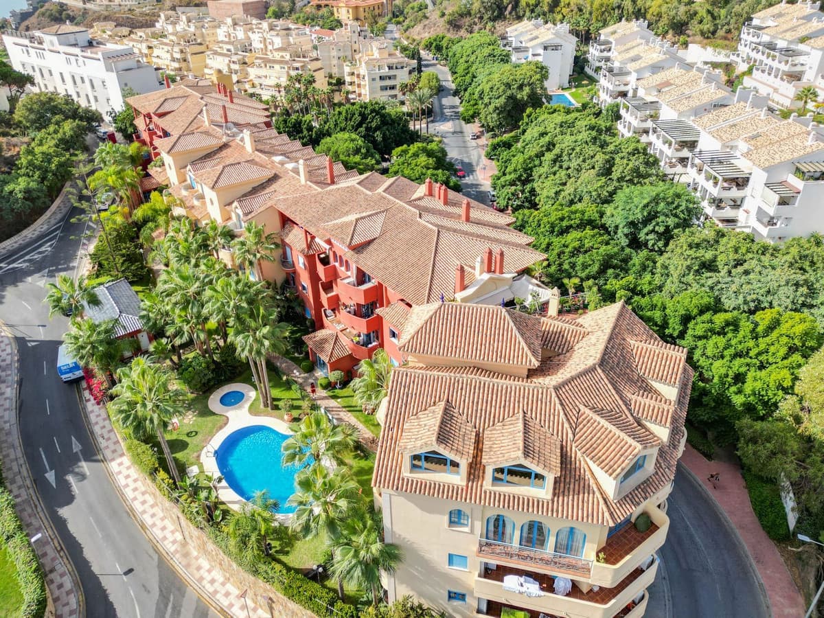 Penthouse Duplex in Torrequebrada — photo 3 of 10