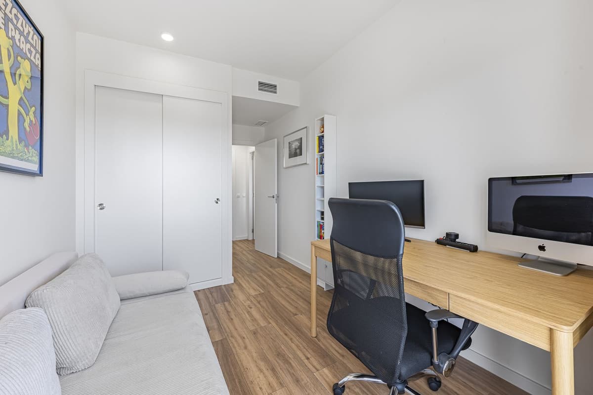 Ground Floor Apartment in Estepona — photo 3 of 10