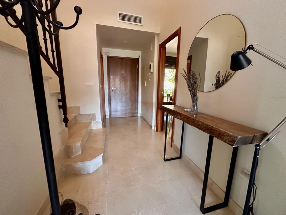 Townhouse in Estepona — photo 2 of 10