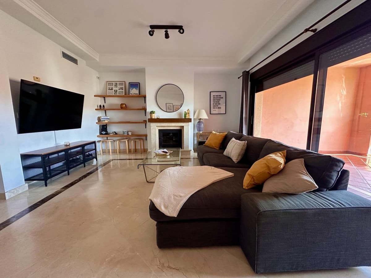 Townhouse in Estepona — photo 5 of 10