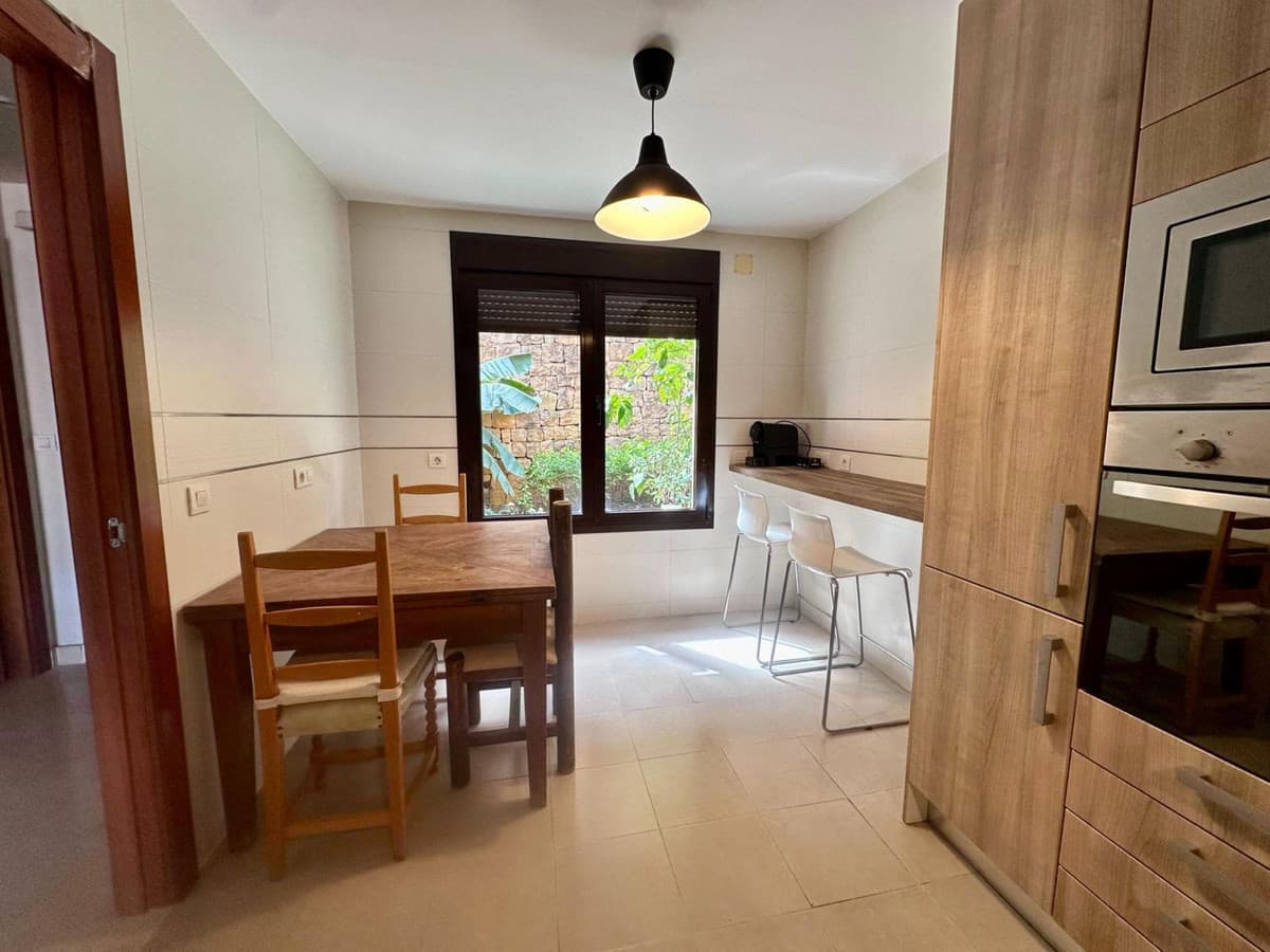 Townhouse in Estepona — photo 9 of 10