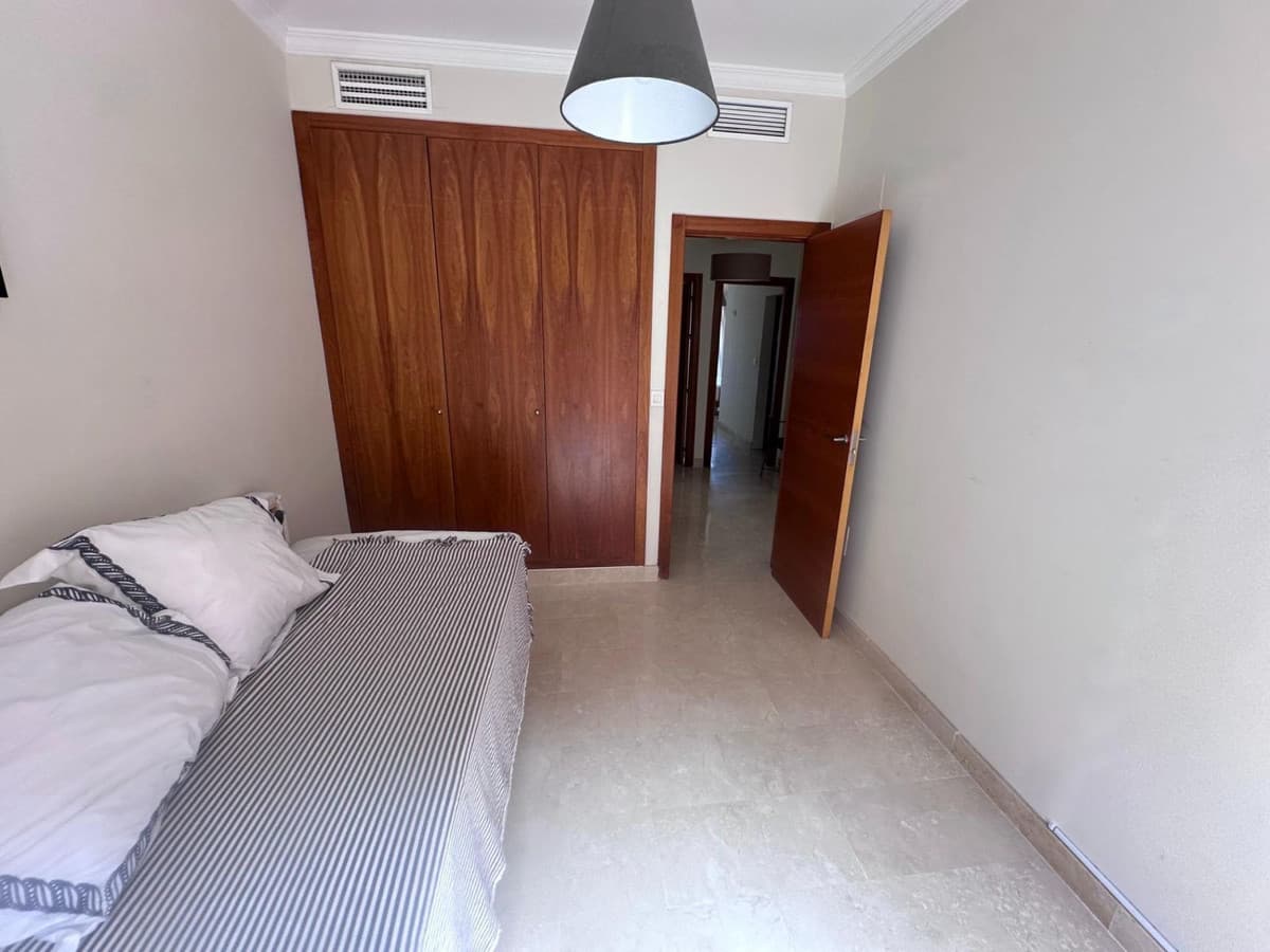 Townhouse in Estepona — photo 10 of 10