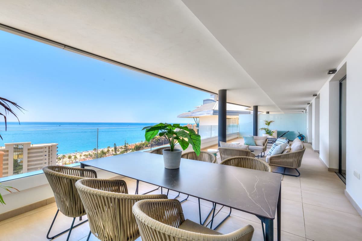 Middle Floor Apartment in Fuengirola — photo 1 of 10