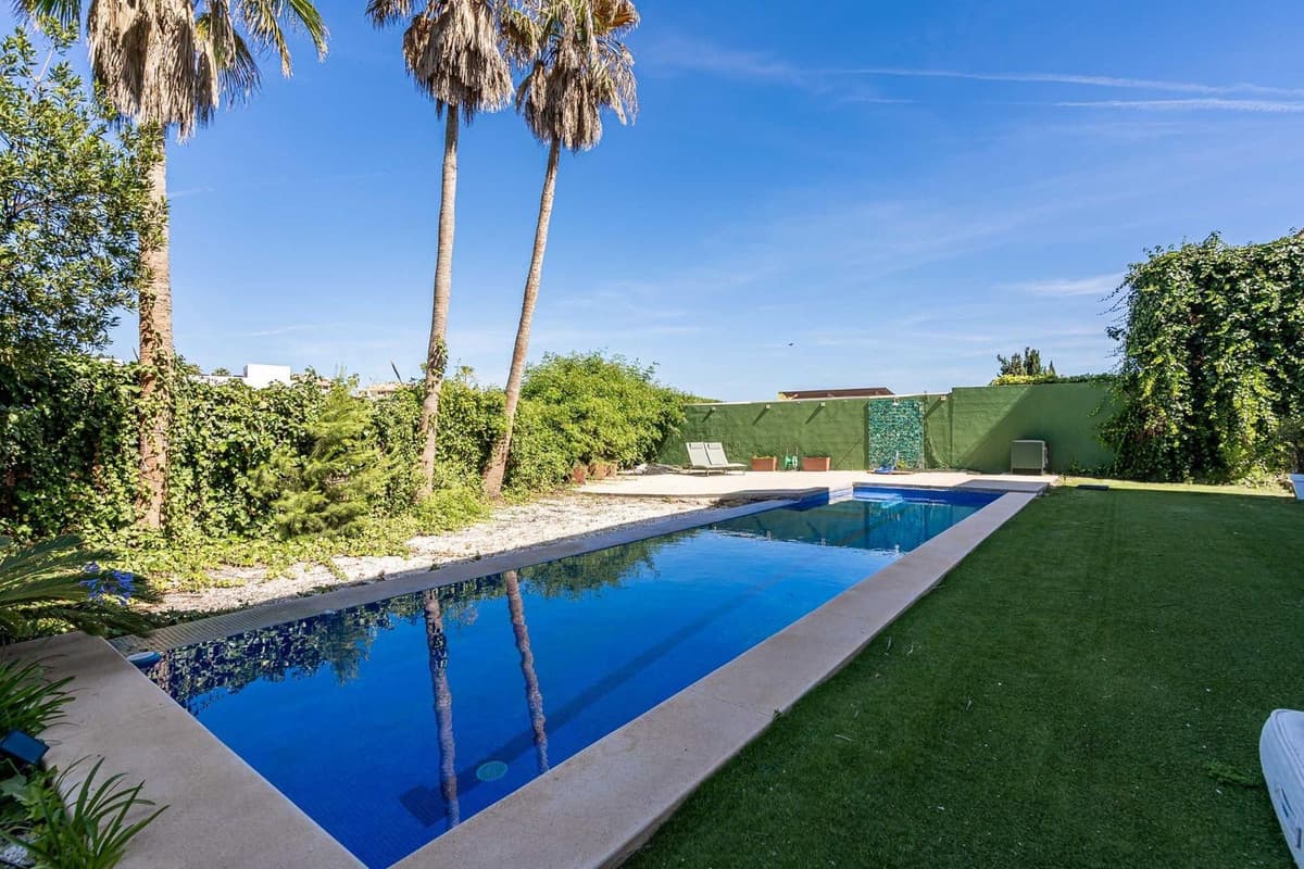 Detached Villa in Mijas Costa — photo 1 of 10