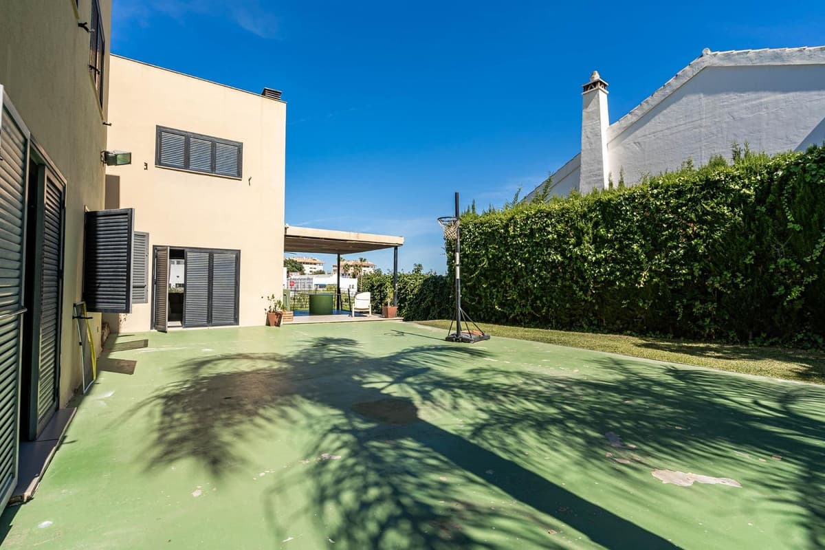 Detached Villa in Mijas Costa — photo 7 of 10