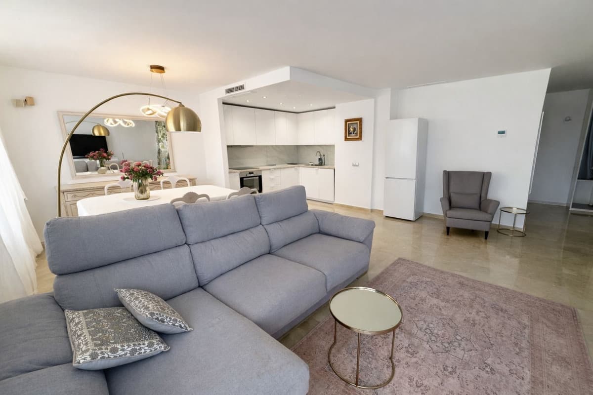 Ground Floor Apartment in Benahavís — photo 1 of 10