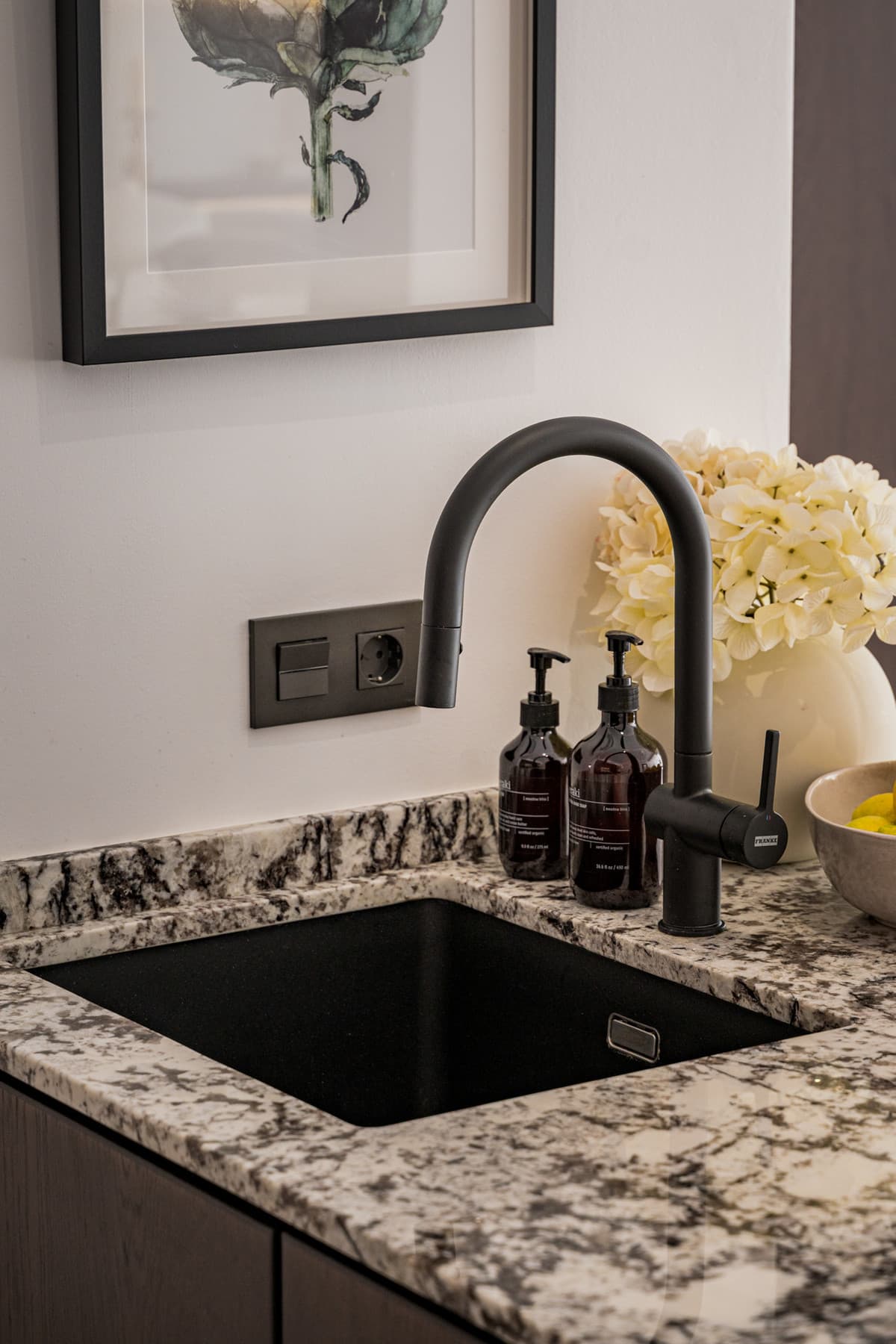 Ground Floor Apartment in La Quinta — photo 7 of 10