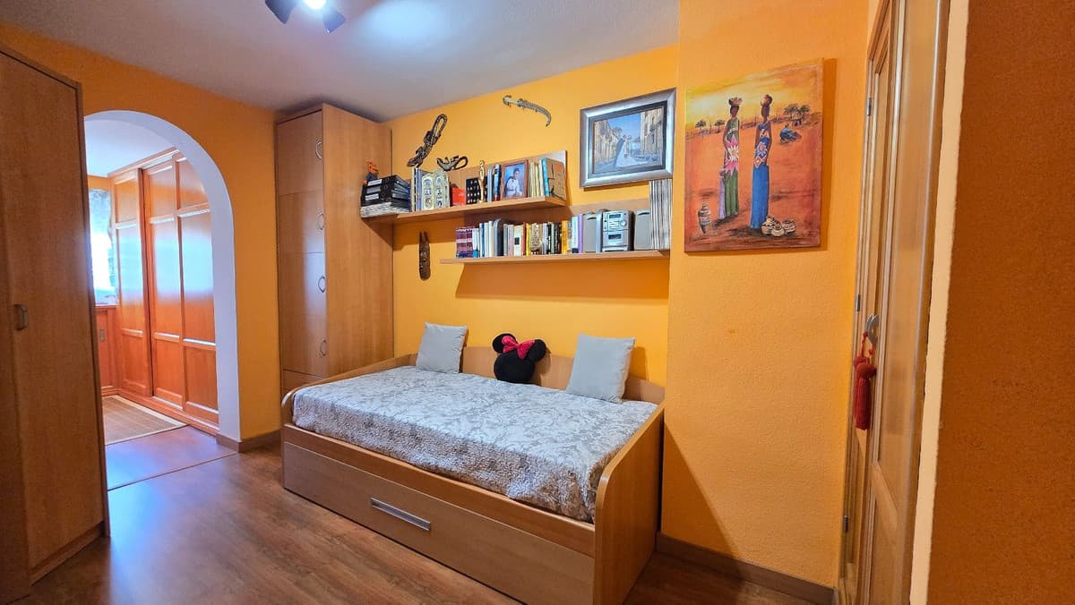Townhouse in Málaga — photo 9 of 10
