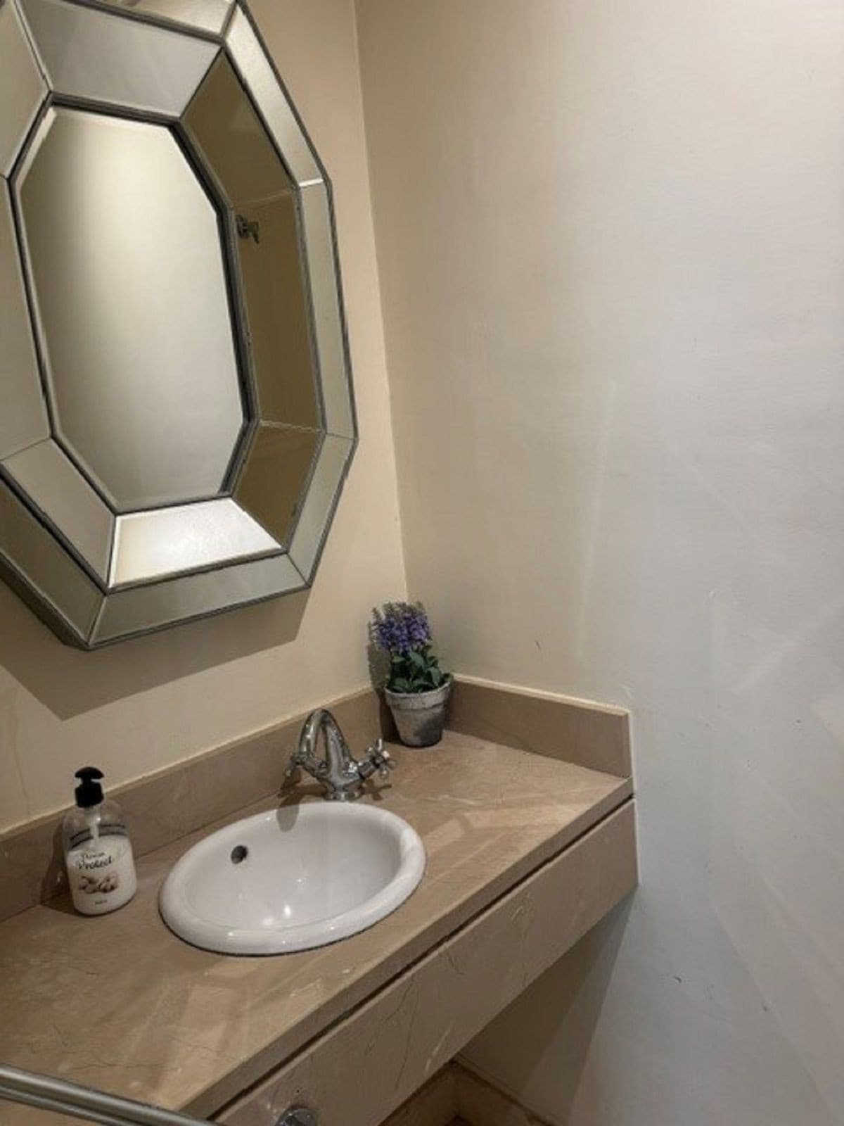 Townhouse in El Paraiso — photo 4 of 10