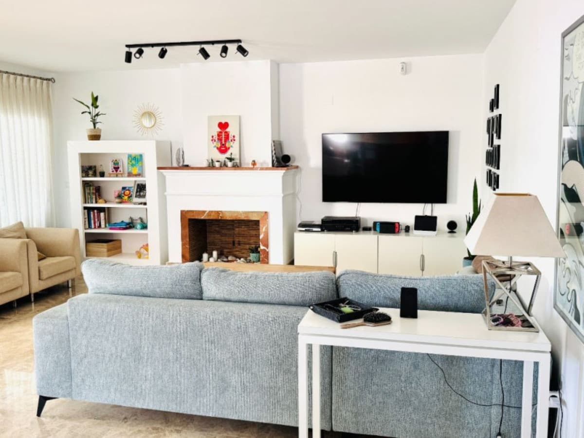 Duplex in Marbella — photo 3 of 10