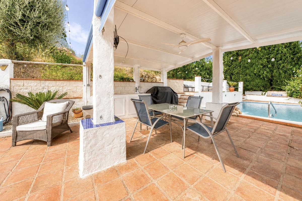 Detached Villa in Alhaurín el Grande — photo 5 of 10