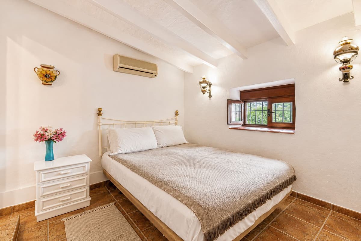 Detached Villa in Alhaurín el Grande — photo 7 of 10