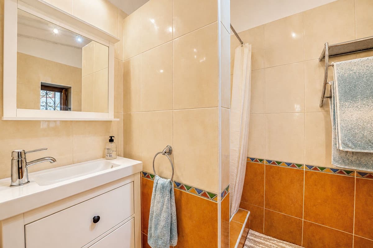 Detached Villa in Alhaurín el Grande — photo 8 of 10